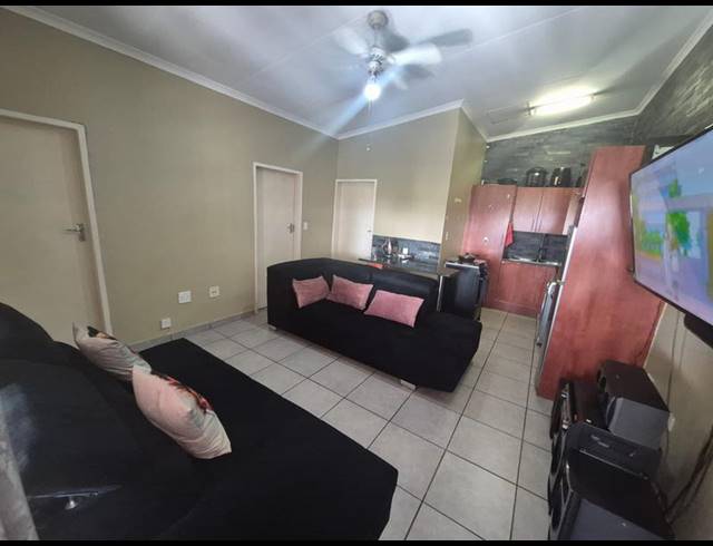 3 BEDROOM CLUSTER FOR SALE IN ELSPARK